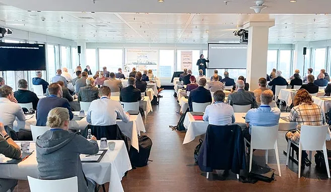 Publikum bei den Gefahrgut-Tagen Hamburg 2024