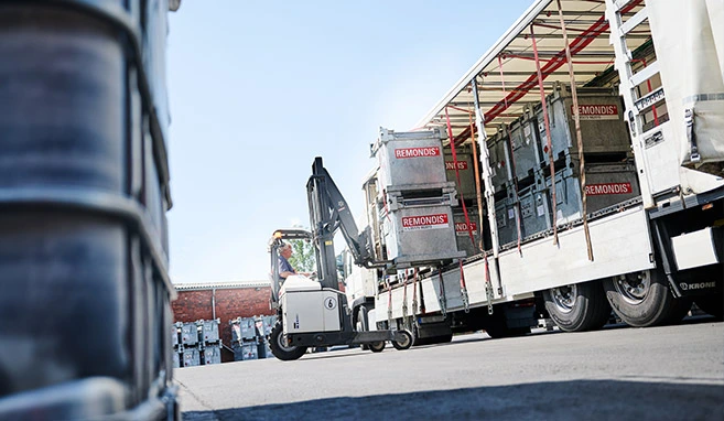 Loading a lorry in preparation for transporting dangerous goods