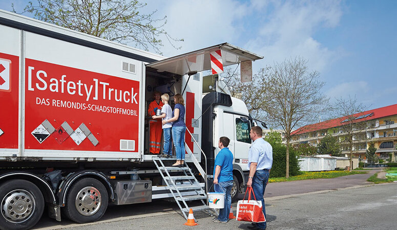 Schadstoffsammlung des REMONDIS SafetyTrucks